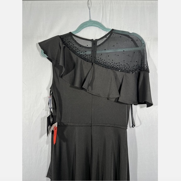 NWT $398 IEENA Mac Duggal [ 4 ] Asymmetric Beaded A-Line Gown‎ in Black #G1466 - Picture 11 of 16